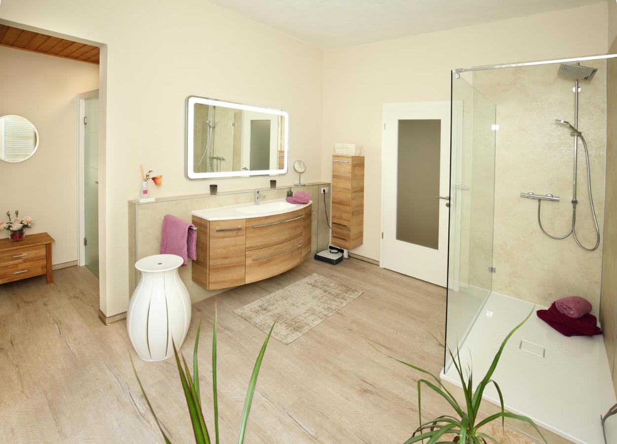 Ferienwohnung Am Schildautal-Mit Gartenlounge & Wlan Seesen Exterior photo